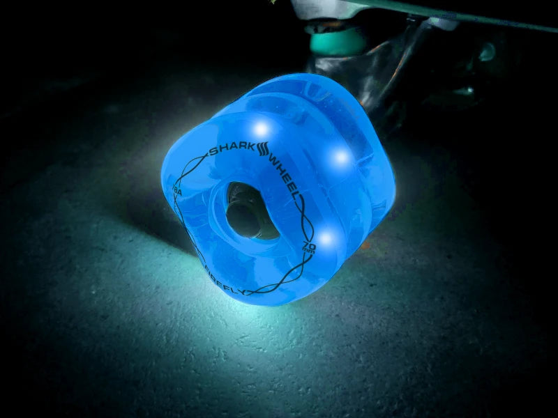 Rodas Shark Wheel Firefly Azul Transparente com Luzes Azuis 60mm 78A