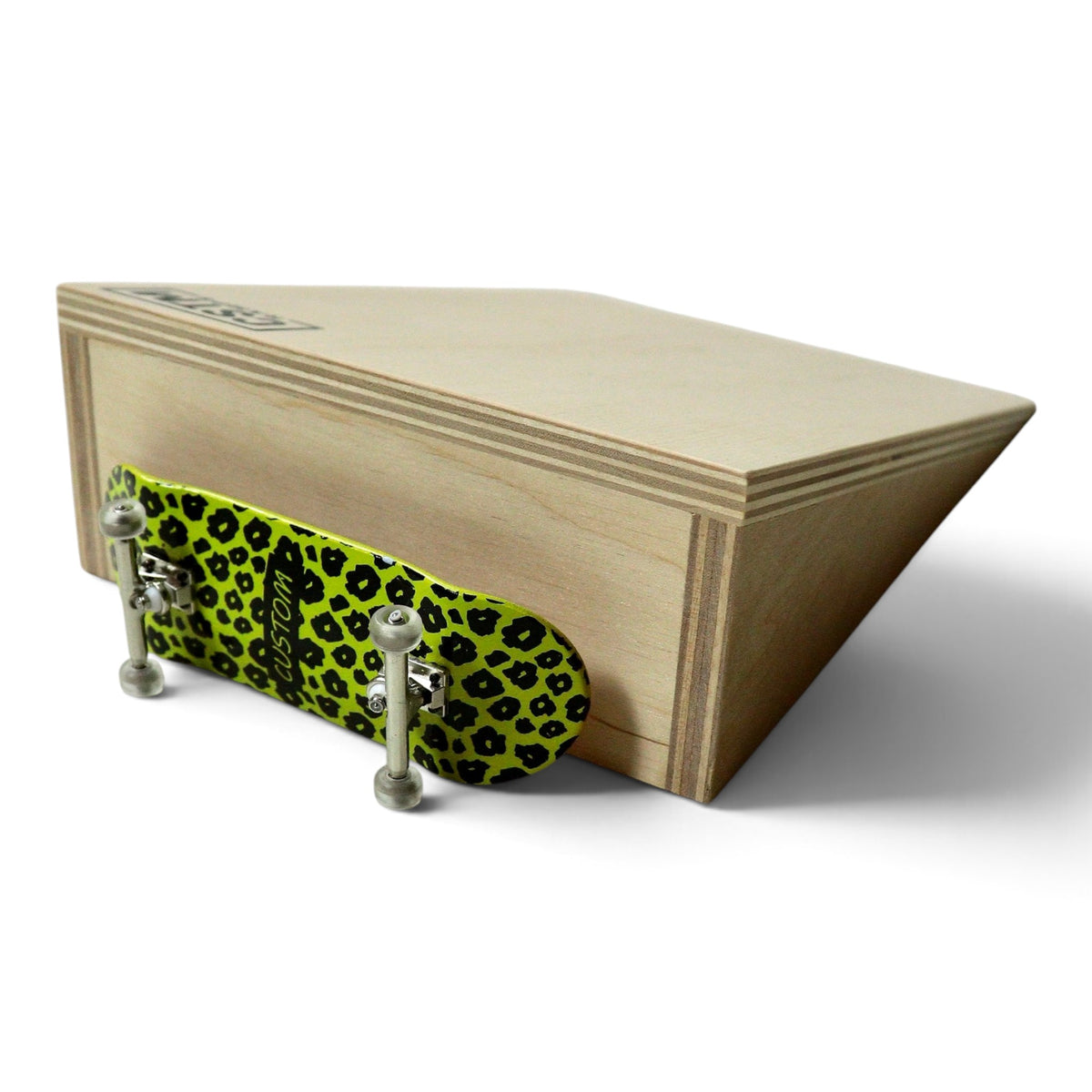 CSTM Ramps Large Kicker Fingerboard